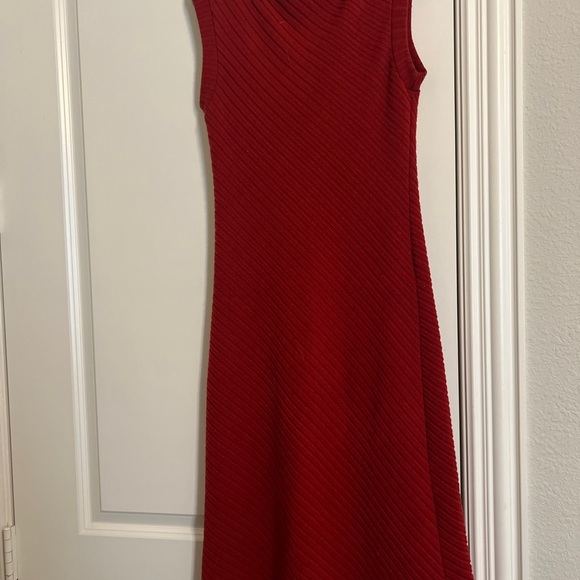 EUC Matthew Steven's Red Pullover Sweater Knit Midi Dress Women's Size Medium - Picture 4 of 6